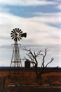 old-farm-windmills